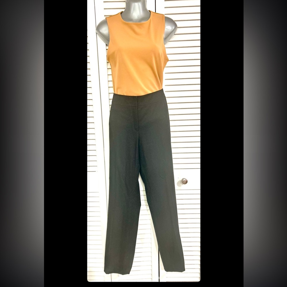 Akris Punto black wool pant size 8 with stretch